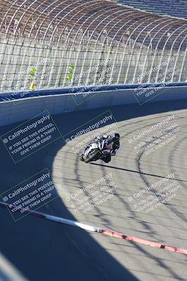 media/Jan-21-2023-Fastrack Riders (Sat) [[fcf3f88a30]]/Level 4/Session 2 Nascar 1/